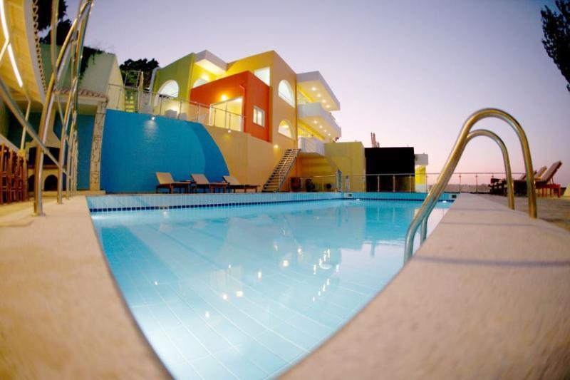 Aparthotel Sunday Life 3*